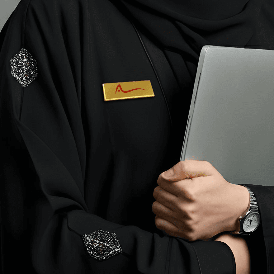 شارات اسم نحاسية ذهبية بدبوس أمان - 4