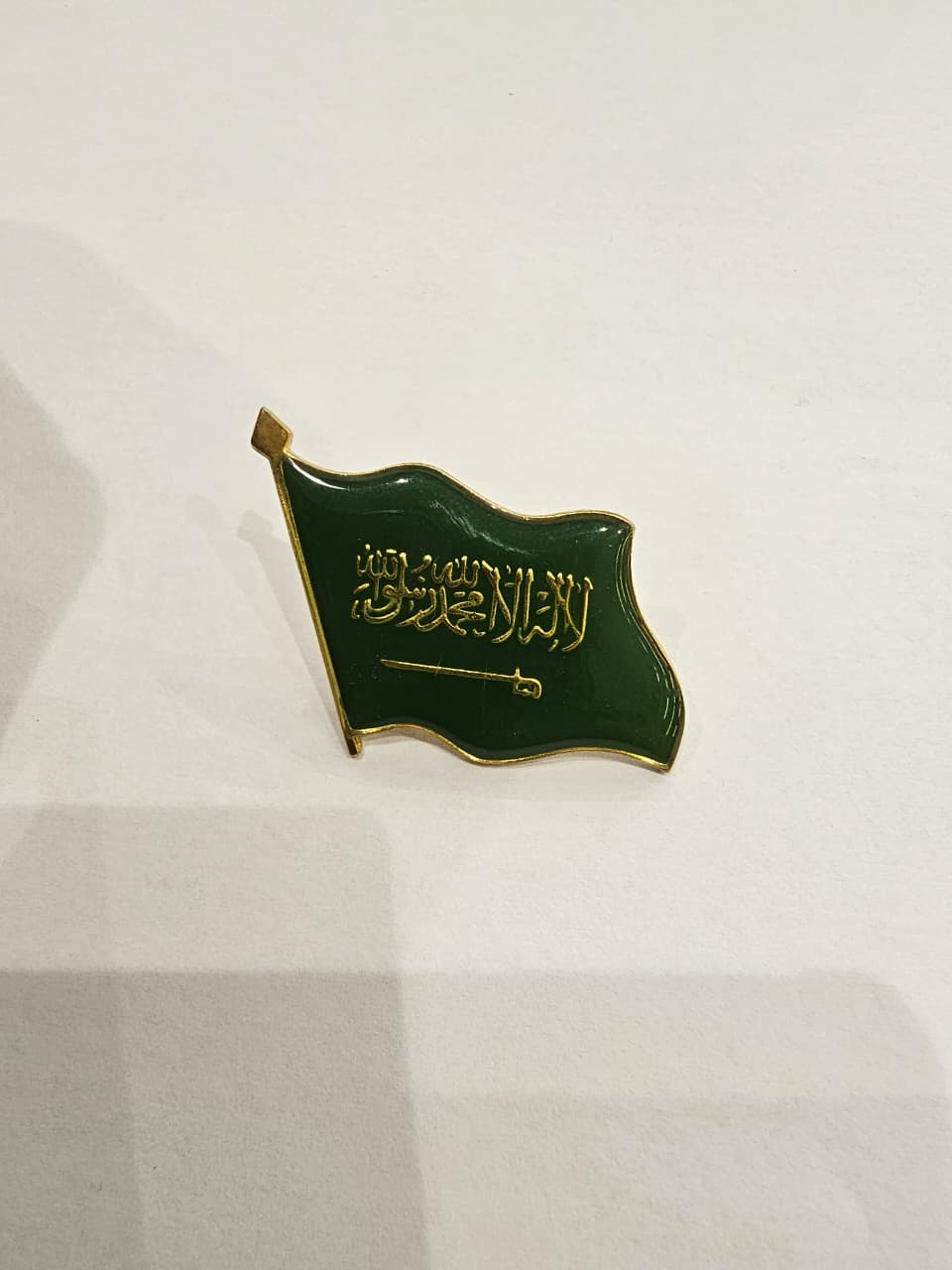 بروش مينا Hard Enamel فاخر — تصنيع درب برنت